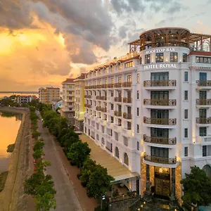 https://hotel-royal-hoi-an-mgallery-collection.hotelsofhoian.com